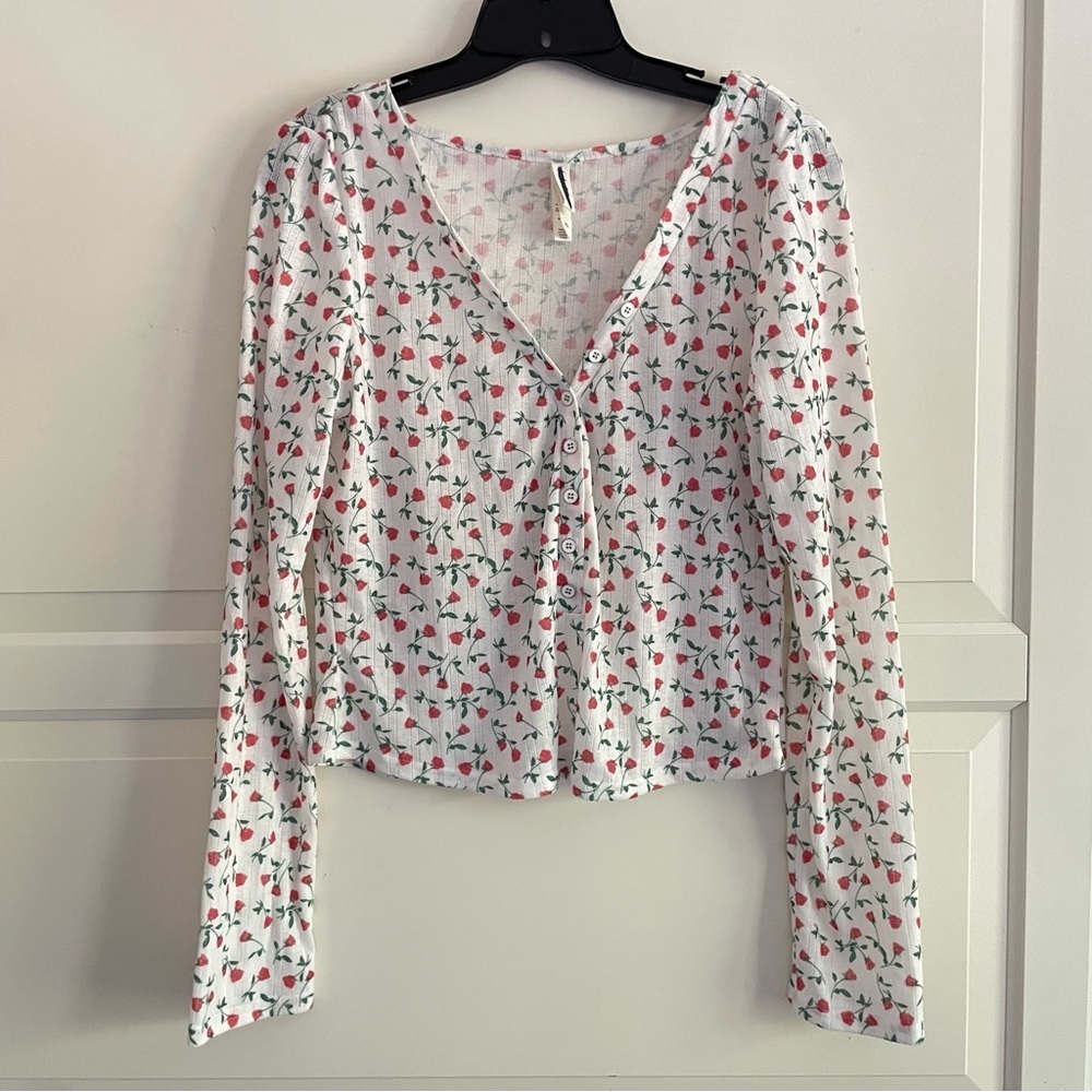 New! For Love & Lemons pointelle roses floral print white PJ top 26672 - Picture 3 of 9